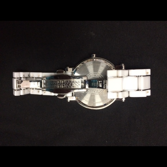 Anniversary edition women’s Fendi watch main image 4
